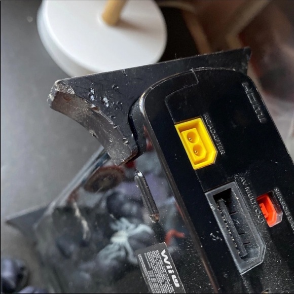 Used Nintendo Wii U - Picture 6 of 15